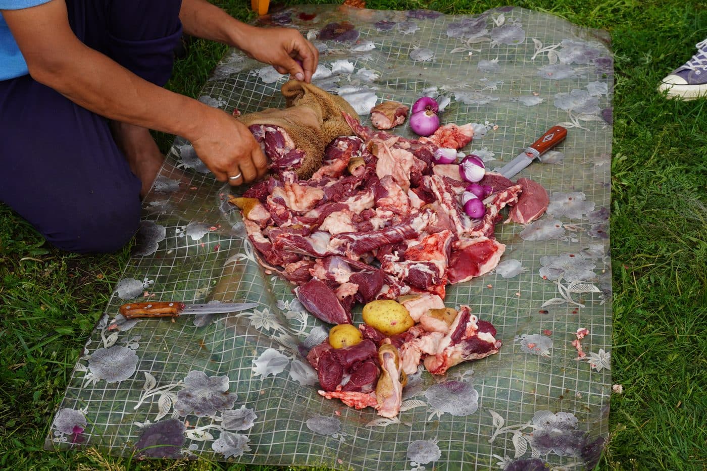 Khorkhog — hot-stone lamb prep